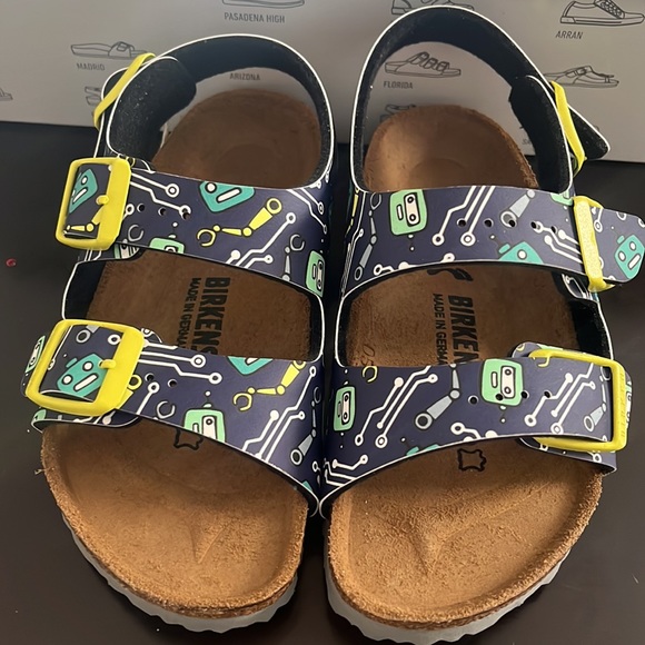 New 💥Rare💥BIRKENSTOCK kids Sandals - Picture 5 of 12